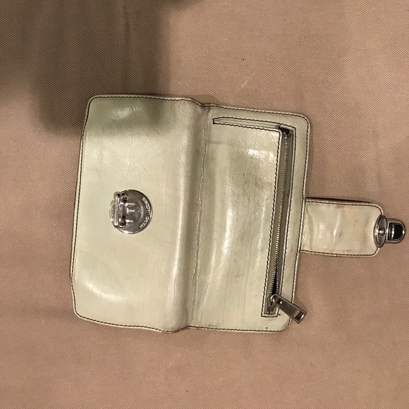 Marc Jacobs Wallet - Picture 4 of 5